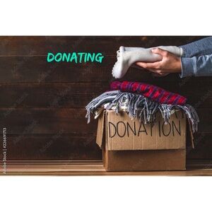 ** Men Hurley by Buckle - Grey LS 🔥🔥. Grey and lightweight. Sz small!